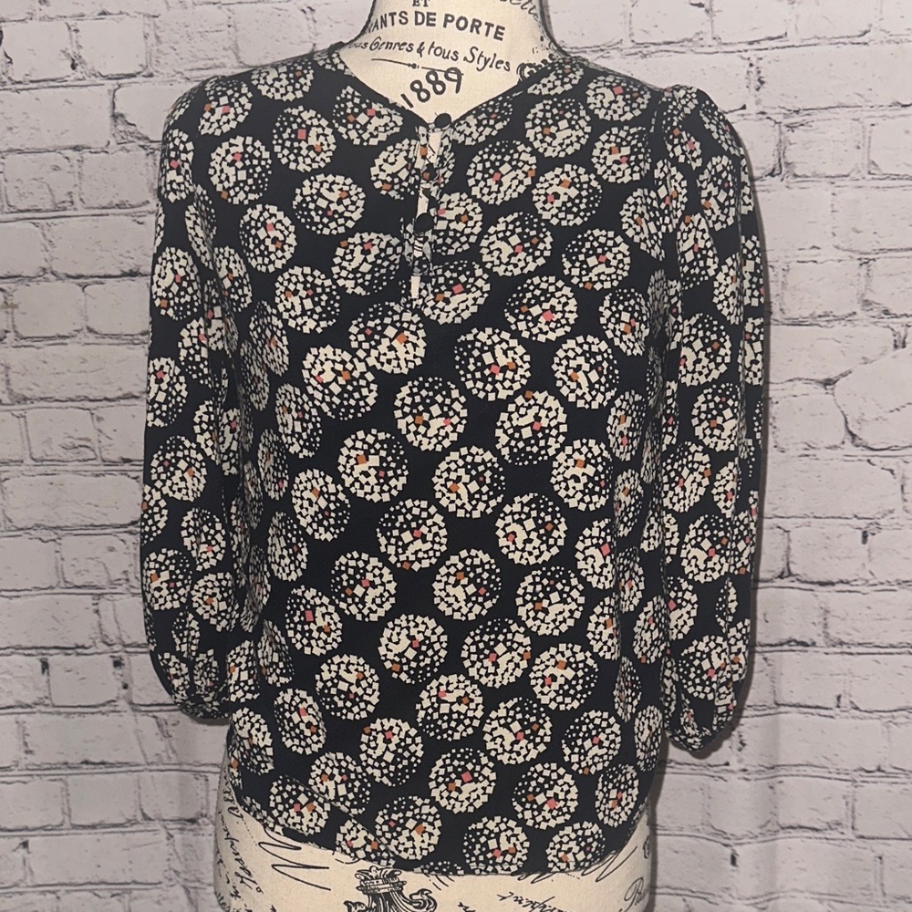 Anthropologie Maeve Women's Navy Patterned Top Size 0